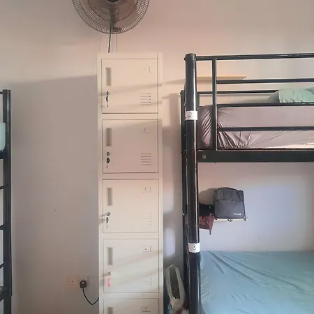 Boho Hostel San Ġiljan