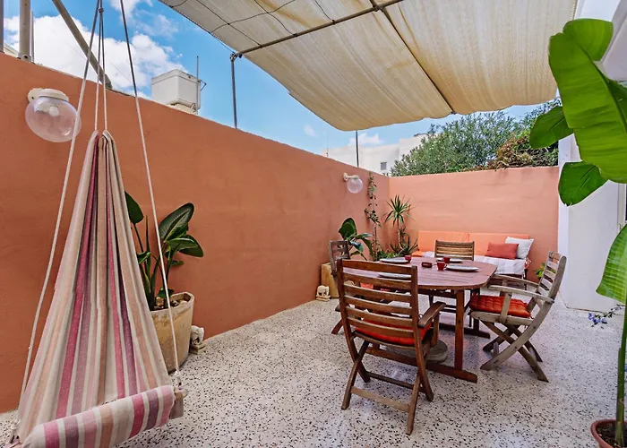 Boho Hostel San Ġiljan